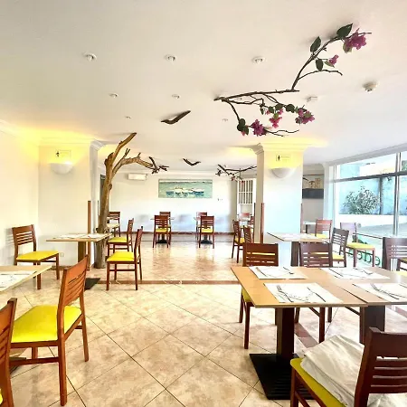 Apartamento Estudio superior con grande jardín, wifi, piscinas, playa en Puerto de la Cruz *